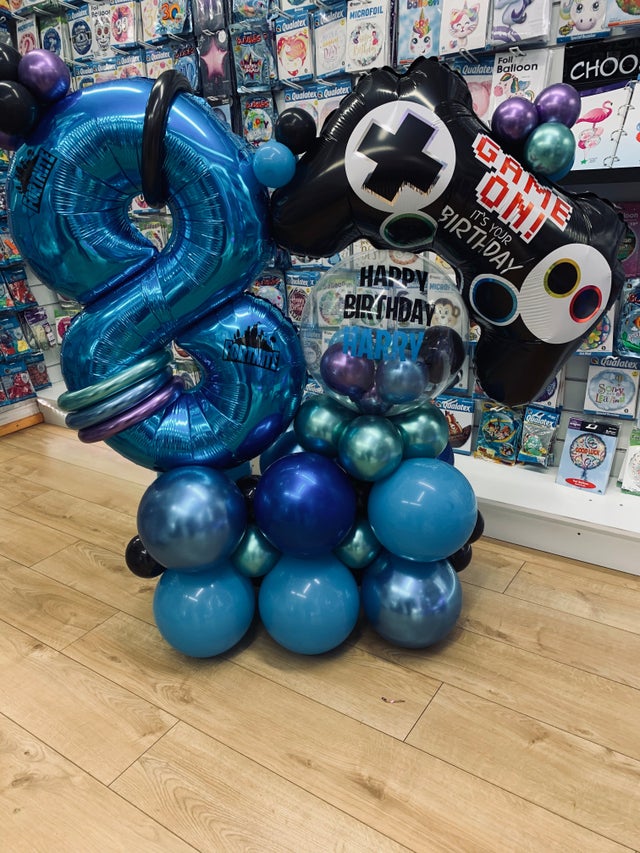 Fortnite Themed Birthday party balloon decorations | Enchanted Balloons